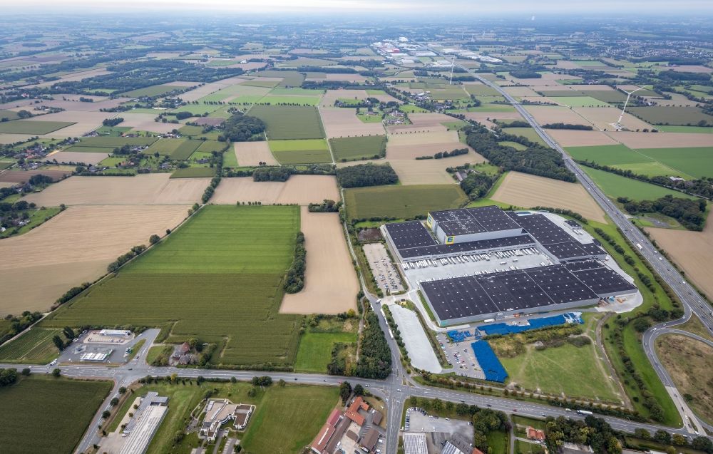 Aerial photograph Hamm - Building complex and distribution center on the site Edeka Zentrallager in Hamm at Ruhrgebiet in the state North Rhine-Westphalia
