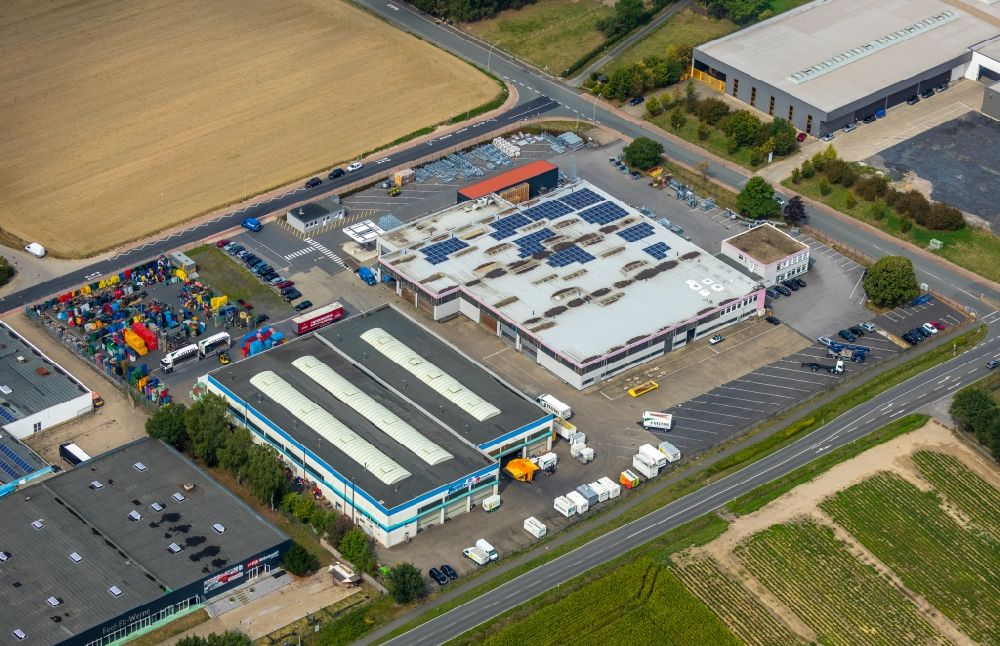 Werne from the bird's eye view: Building complex and distribution center on the site of B&G Getraenke Logistik GmbH & Co. KG on Butenlandwehr in Werne in the state North Rhine-Westphalia, Germany