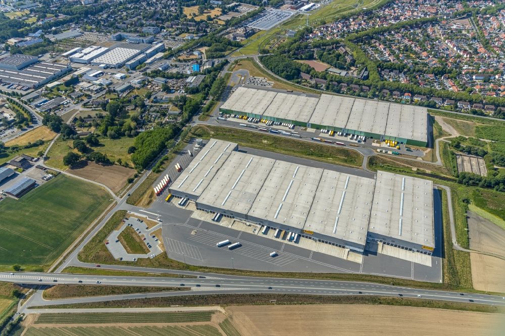 Aerial image Kamp-Lintfort - Building complex and distribution center on the site on Norddeutschlandstrasse in the district Niersenbruch in Kamp-Lintfort in the state North Rhine-Westphalia, Germany