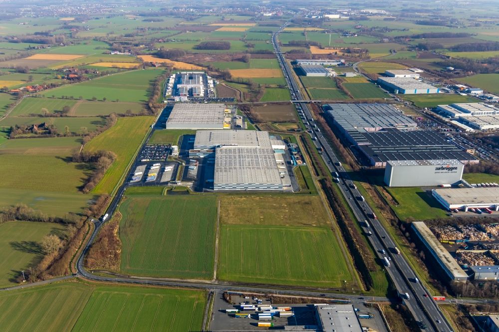 Bönen from above - Building complex and logistics centre of Lidl Vertriebs GmbH & Co KG - Boenen central warehouse in Boenen in the federal state of North Rhine-Westphalia, Germany
