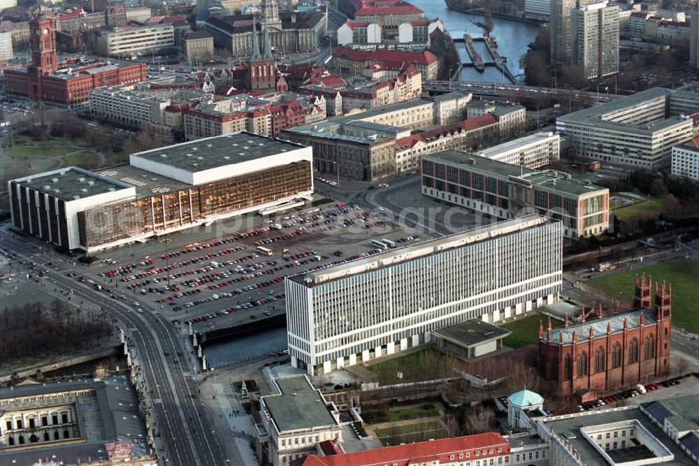 Aerial photograph Berlin - Building complex of the Ministry of Foreign Affairs -formerly GDR- on Marx-Engels-Platz opposite the Palace of the Republic in Berlin, Germany