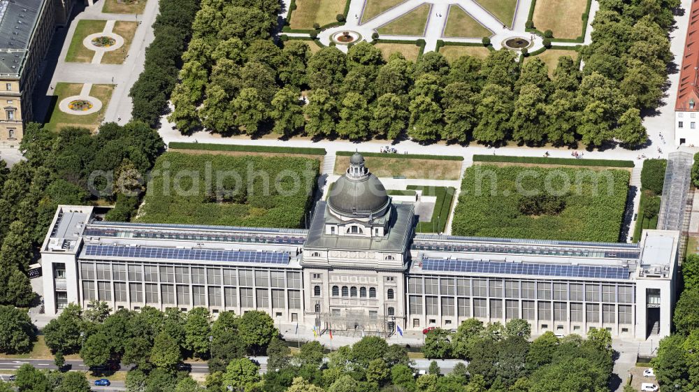 Aerial image München - Building complex of the ministry of the Bavarian State Chancellery at the Hofgarten in the district Altstadt-Lehel in Munich in the state Bavaria, Germany