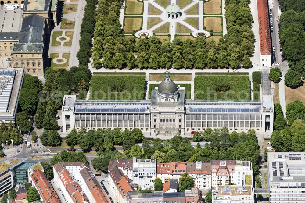 München from above - Building complex of the ministry of the Bavarian State Chancellery at the Hofgarten in the district Altstadt-Lehel in Munich in the state Bavaria, Germany