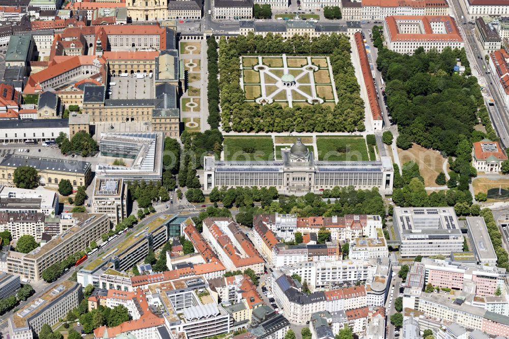 München from the bird's eye view: Building complex of the ministry of the Bavarian State Chancellery at the Hofgarten in the district Altstadt-Lehel in Munich in the state Bavaria, Germany