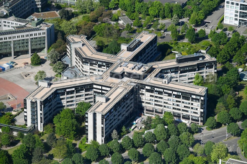Bonn from above - Building complex of the Ministry - Bandesministerium fuer Verkehr and digitale Infrastruktur (BMVI) on Robert-Schuman-Platz in the district Bad Godesberg in Bonn in the state North Rhine-Westphalia, Germany