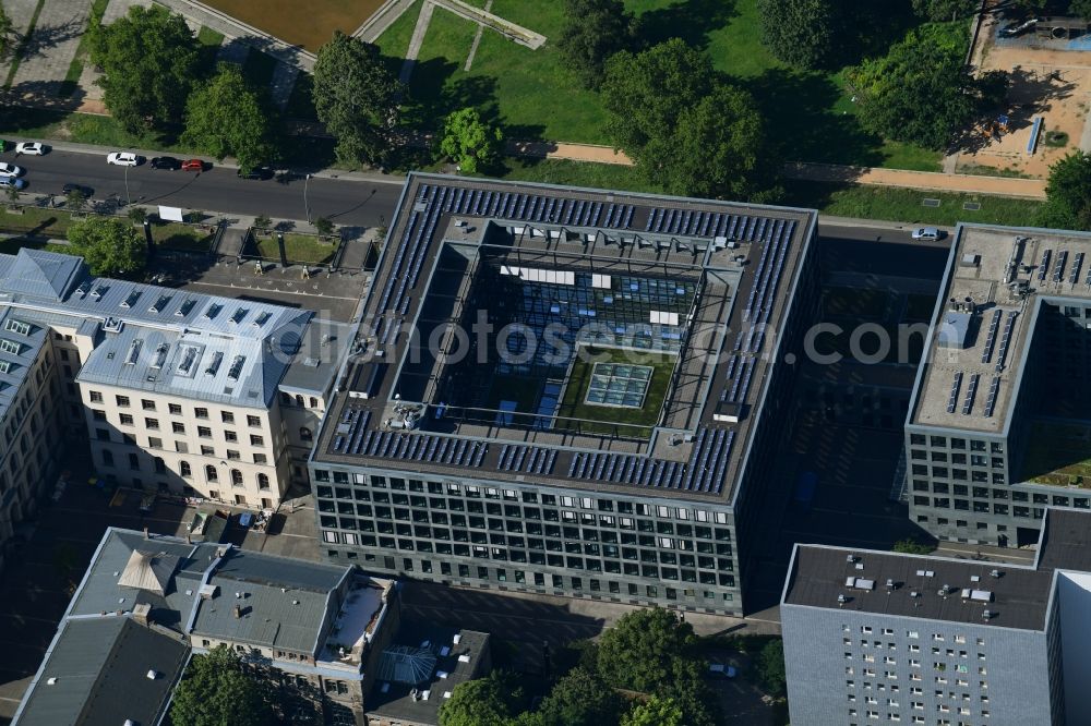 Aerial photograph Berlin - Building complex of the Ministry Bandesministerium fuer Verkehr and digitale Infrastruktur on Invalidenstrasse in the district Mitte in Berlin, Germany