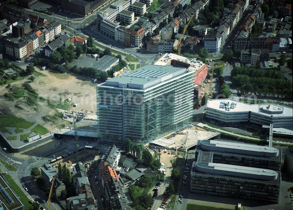 Aerial image Düsseldorf - Building complex of the Ministry Ministerium fuer Verkehr des Landes Nordrhein-Westfalen on Stadttor in Duesseldorf in the state North Rhine-Westphalia, Germany