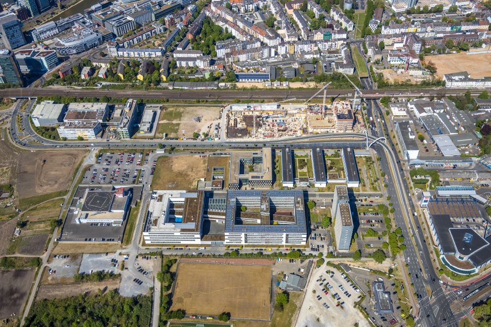 Düsseldorf from above - Building complex of the ministry for innovation, science and research of North Rhine-Westphalia and the criminal investigation department of North Rhine-Westphalia at Plockstreet and Voelklinger Street in Duesseldorf in the state North Rhine-Westphalia