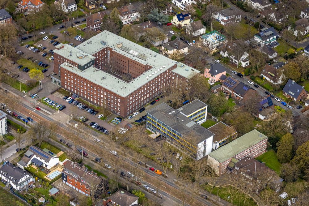 Aerial photograph Duisburg - Building complex of the police Polizeipraesidium Duisburg in the district Dellviertel in Duisburg in the state North Rhine-Westphalia, Germany