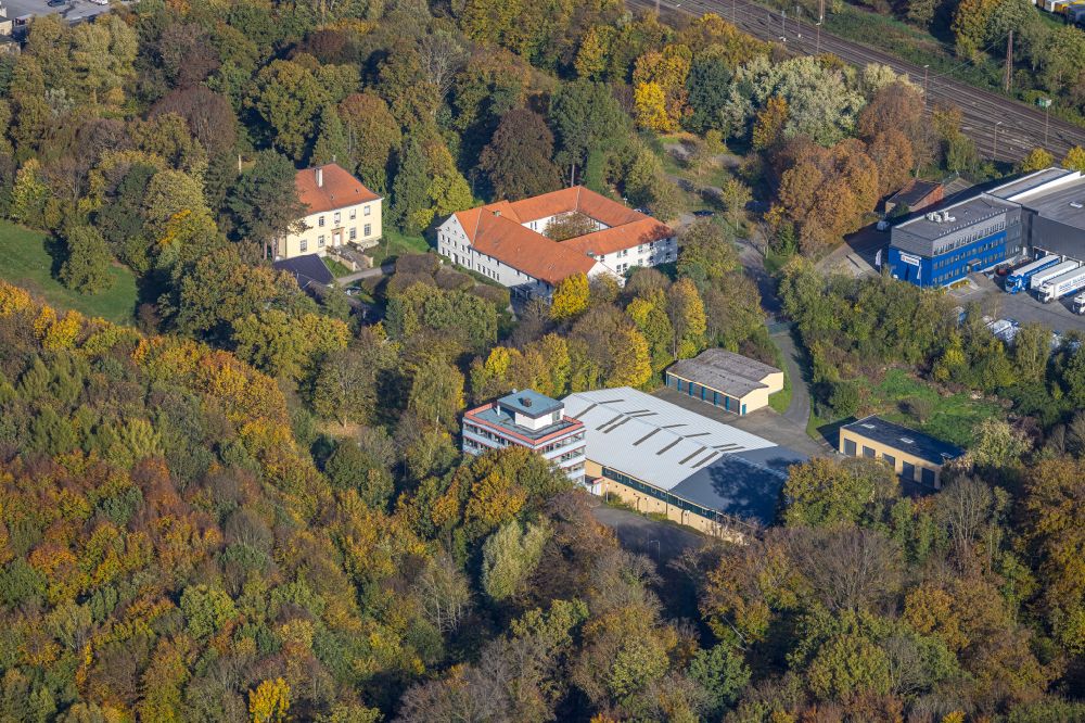 Aerial photograph Hagen - Publishing house complex of the press and media house of the closed Haus Busch Journalisten-Zentrum on Haus Busch in Hagen at Ruhrgebiet in the state North Rhine-Westphalia, Germany