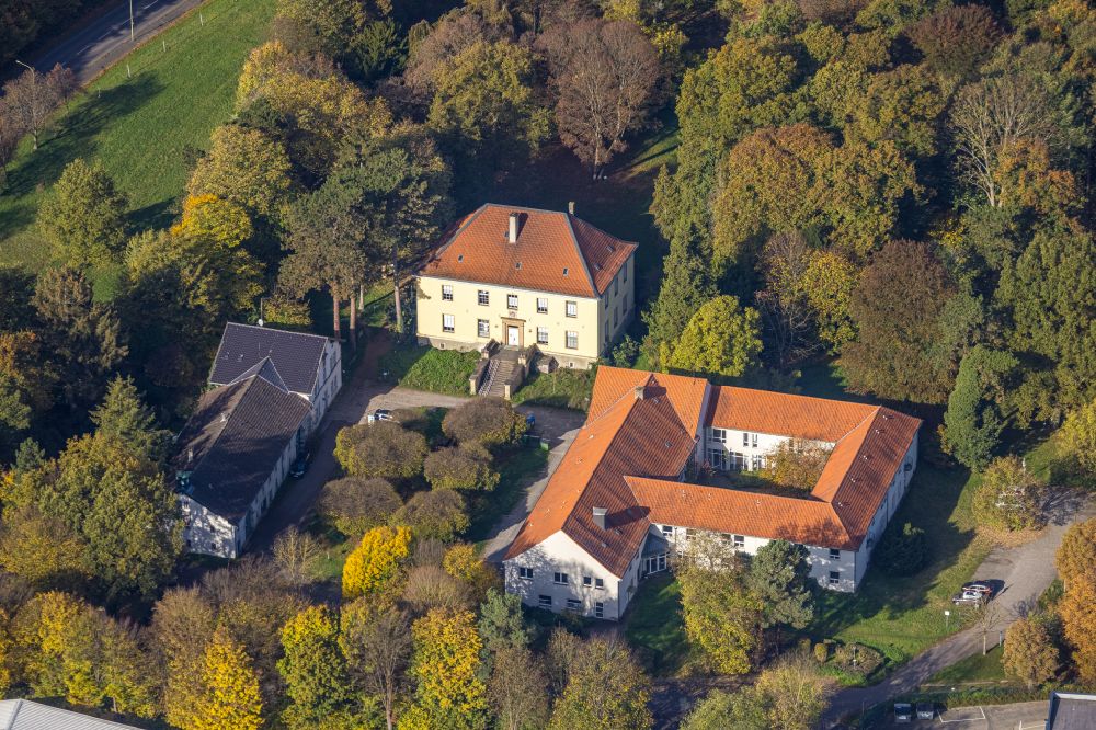 Aerial image Hagen - Publishing house complex of the press and media house of the closed Haus Busch Journalisten-Zentrum on Haus Busch in Hagen at Ruhrgebiet in the state North Rhine-Westphalia, Germany