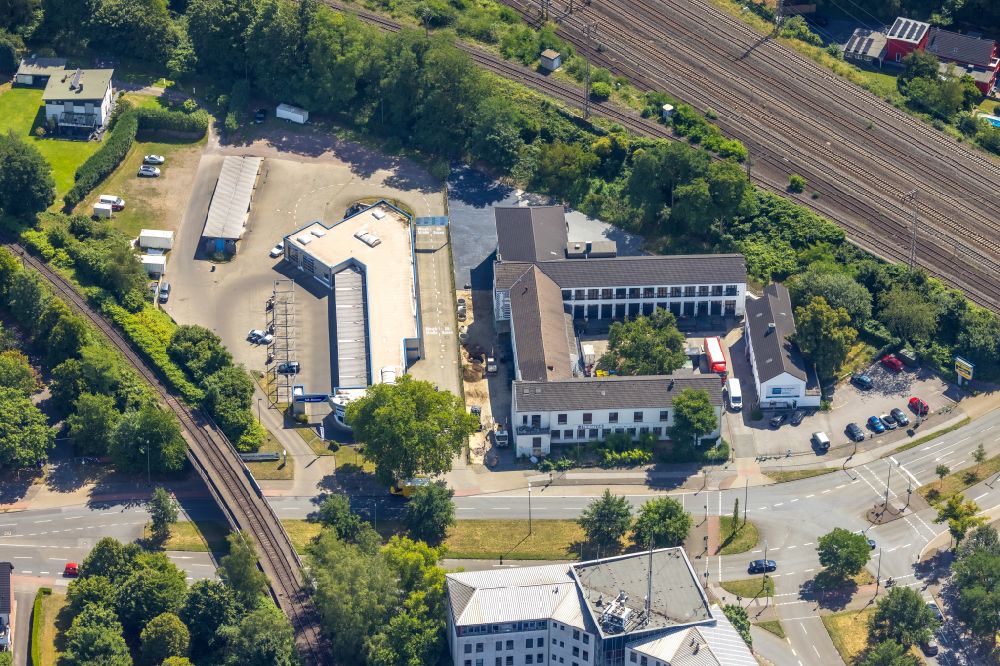Aerial photograph Duisburg - Publishing house complex of the press and media house Tushita Verlag GmbH on Meidericher Strasse in the district Duissern in Duisburg at Ruhrgebiet in the state North Rhine-Westphalia, Germany