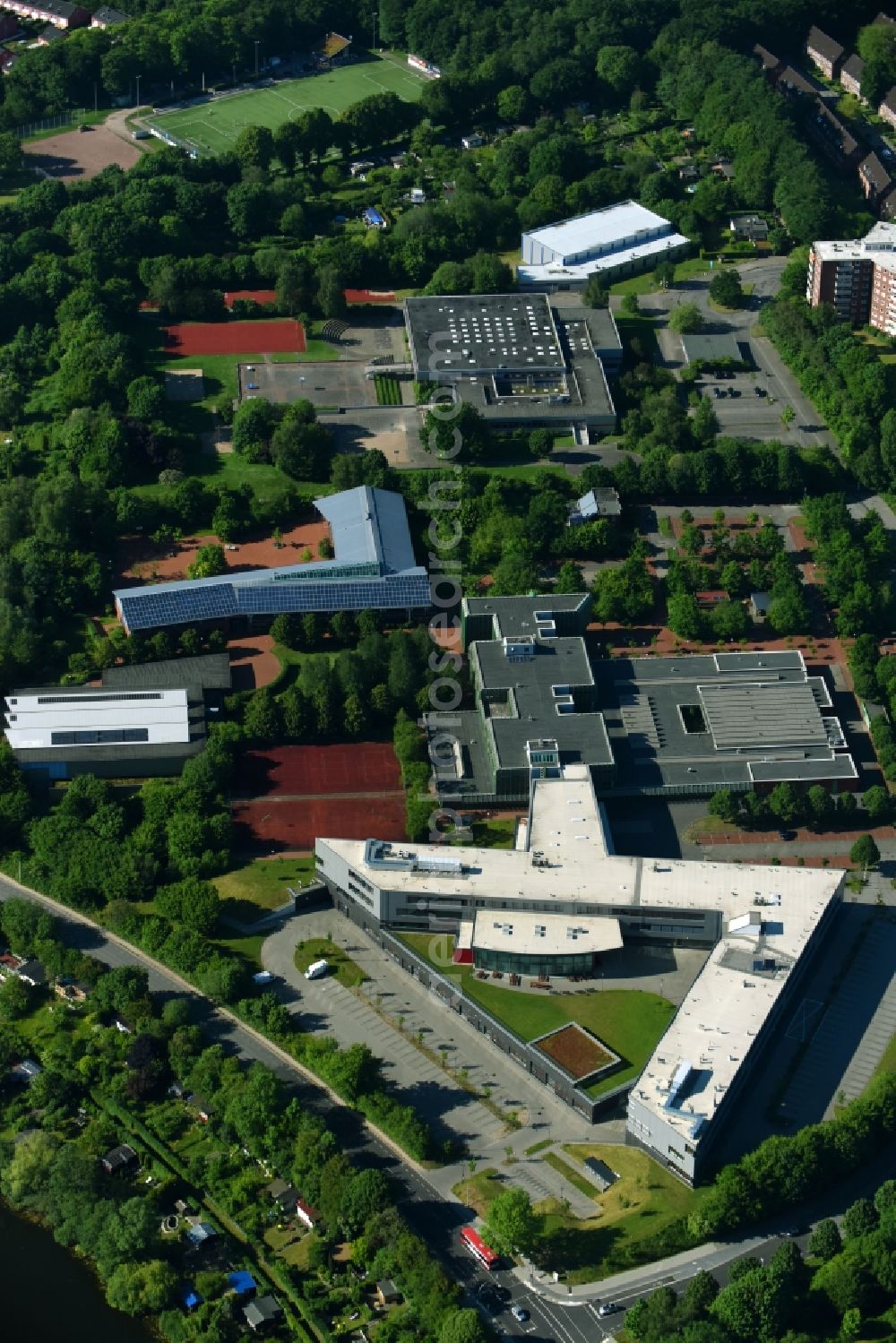 Aerial image Kiel - Complex of buildings of the regional occupation education centre technology Kiel in Kiel in the federal state Schleswig - Holstein, Germany