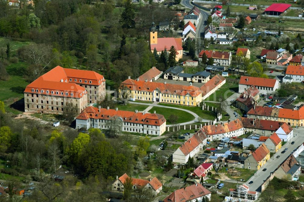 Aerial image Brody - Pförten - Building complex with castle park of the Rococo castle Brody - gatekeeper in Brody - gatekeeper, Poland