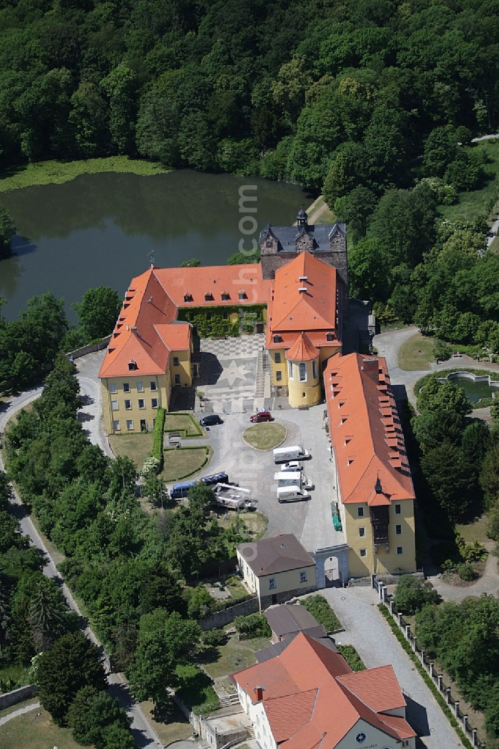 Ballenstedt from the bird's eye view: Building complex in the park of the castle in Ballenstedt in the state Saxony-Anhalt, Germany
