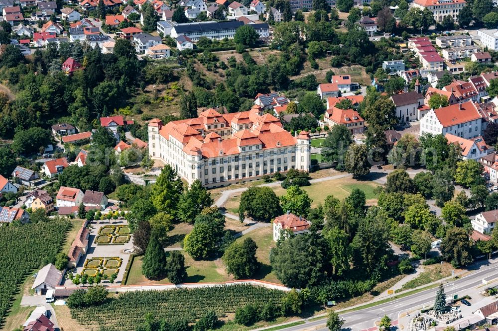 Aerial photograph Tettnang - Building complex in the park of the castle Neues Schloss Tettnang in Tettnang in the state Baden-Wurttemberg, Germany