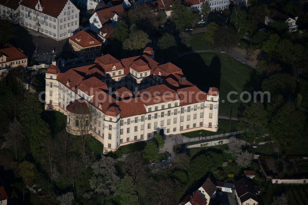 Aerial photograph Tettnang - Building complex in the park of the castle Neues Schloss Tettnang in Tettnang in the state Baden-Wurttemberg, Germany