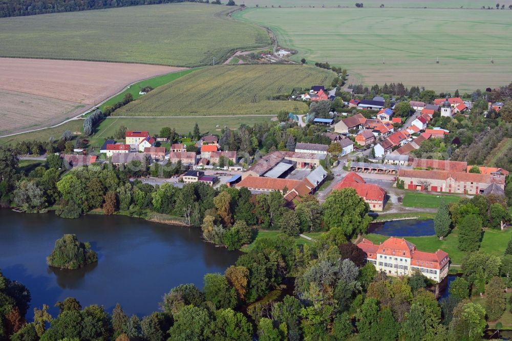 Aerial photograph Seggerde - Building complex in the park of the castle in Seggerde in the state Saxony-Anhalt, Germany