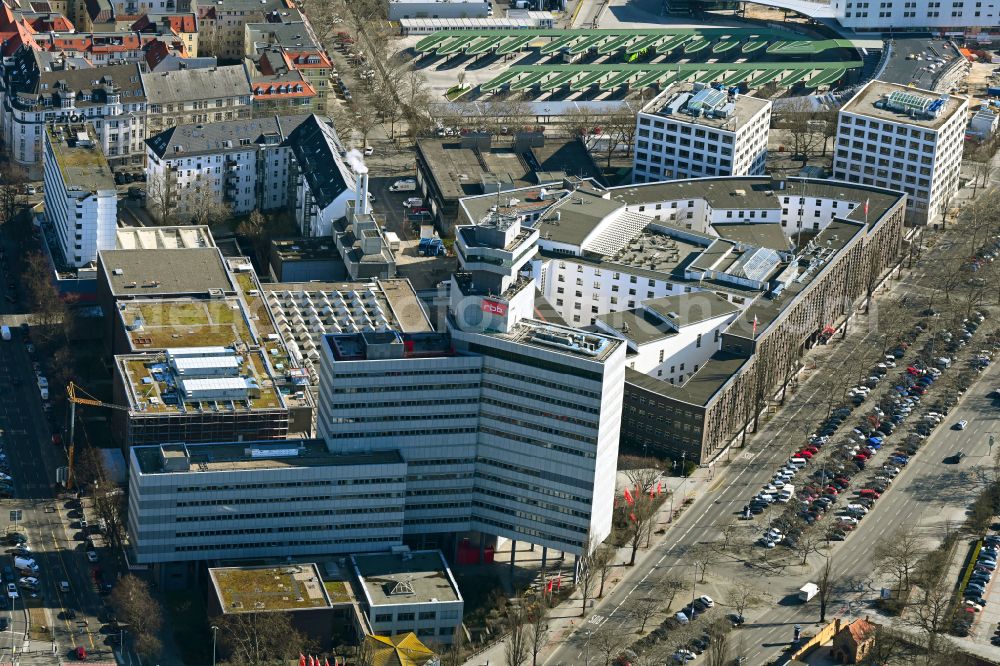 Berlin from above - Complex of buildings broadcasting center RBB Television Center at the square Theodor-Heuss-Platz in the district Charlottenburg in Berlin-Westend and seat of the Rundfunk Berlin-Brandenburg RBB. In the picture as well the house of broadcasting in Berlin-Westend and seat of the radio Berlin-Brandenburg RBB