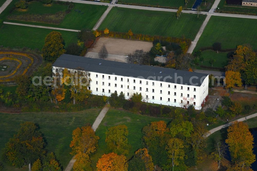 Aerial image Oranienburg - Building complex of the education and training center of staedtischen Bildungseinrichtung in Schlosspark-Oranienburg in Oranienburg in the state Brandenburg, Germany