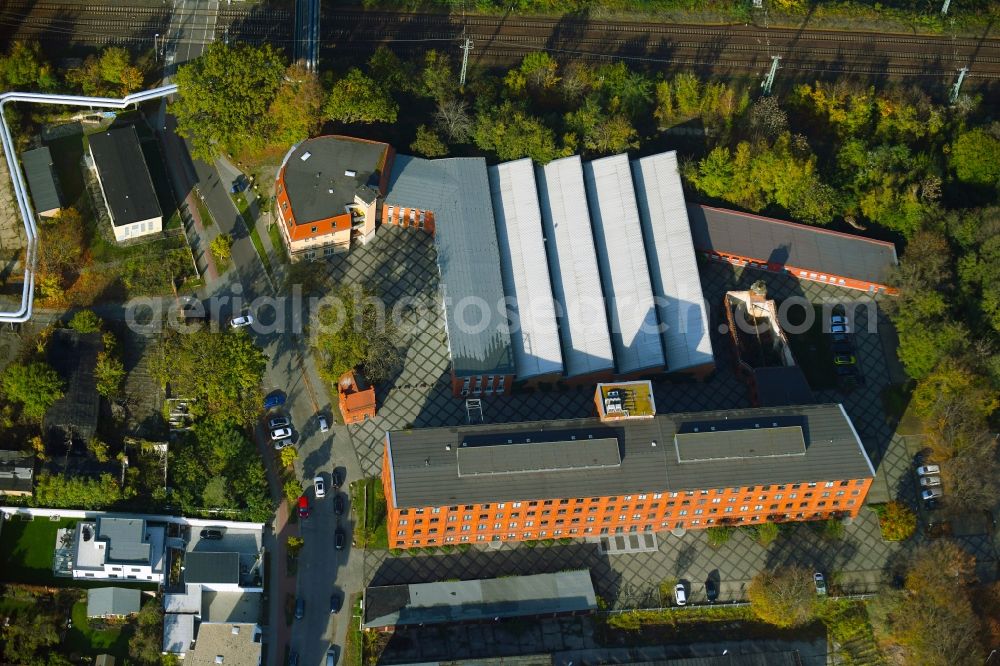 Aerial photograph Cottbus - Building complex of the education and training center DEB Deutsches Erwachsenen-Bildungswerk on street Parzellenstrasse in Cottbus in the state Brandenburg, Germany
