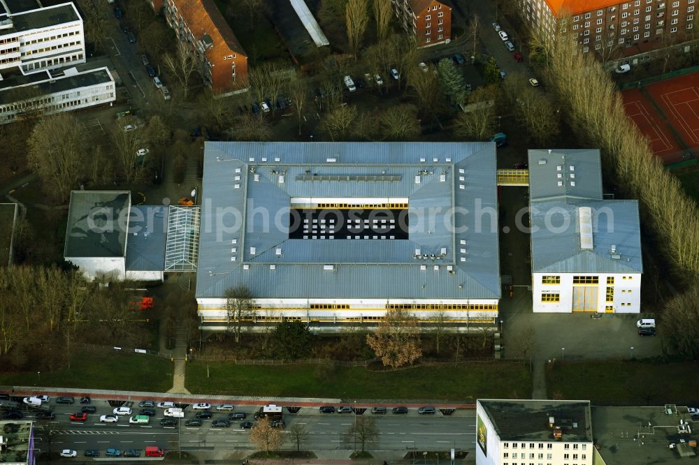 Hamburg from the bird's eye view: Building complex of the education and training center on Brekelbaums Park in the district Borgfelde in Hamburg, Germany