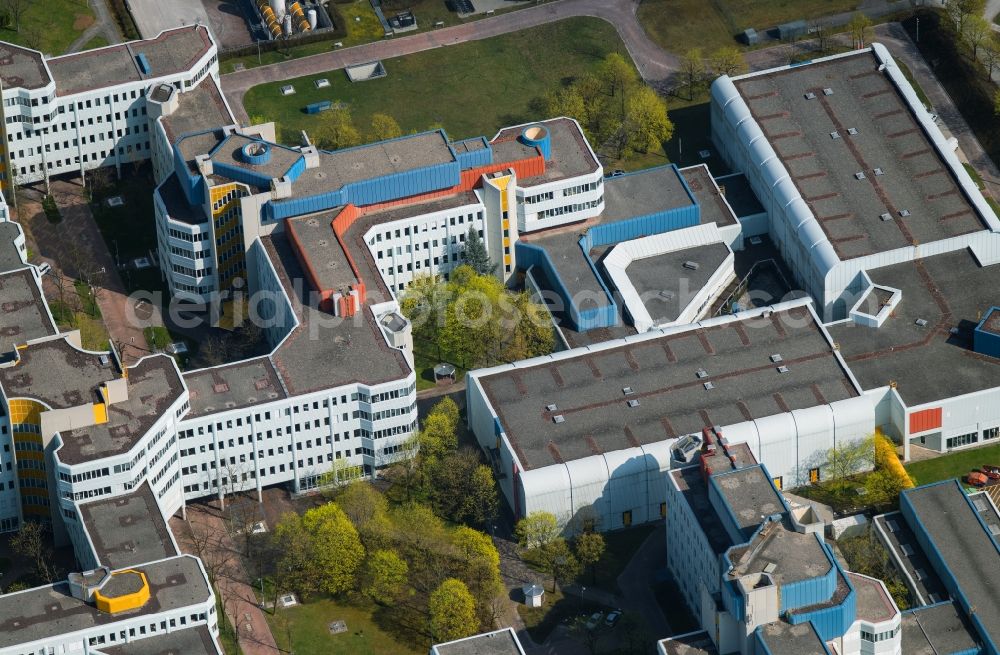 Aerial image München - Building complex of the education and training center Siemens Global Learning Campus in the district Ramersdorf-Perlach in Munich in the state Bavaria, Germany