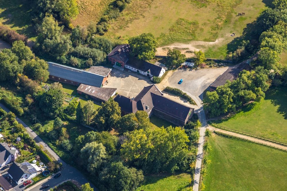 Aerial photograph Billmerich - Homestead of a farm on Buschstrasse in Billmerich in the state North Rhine-Westphalia, Germany