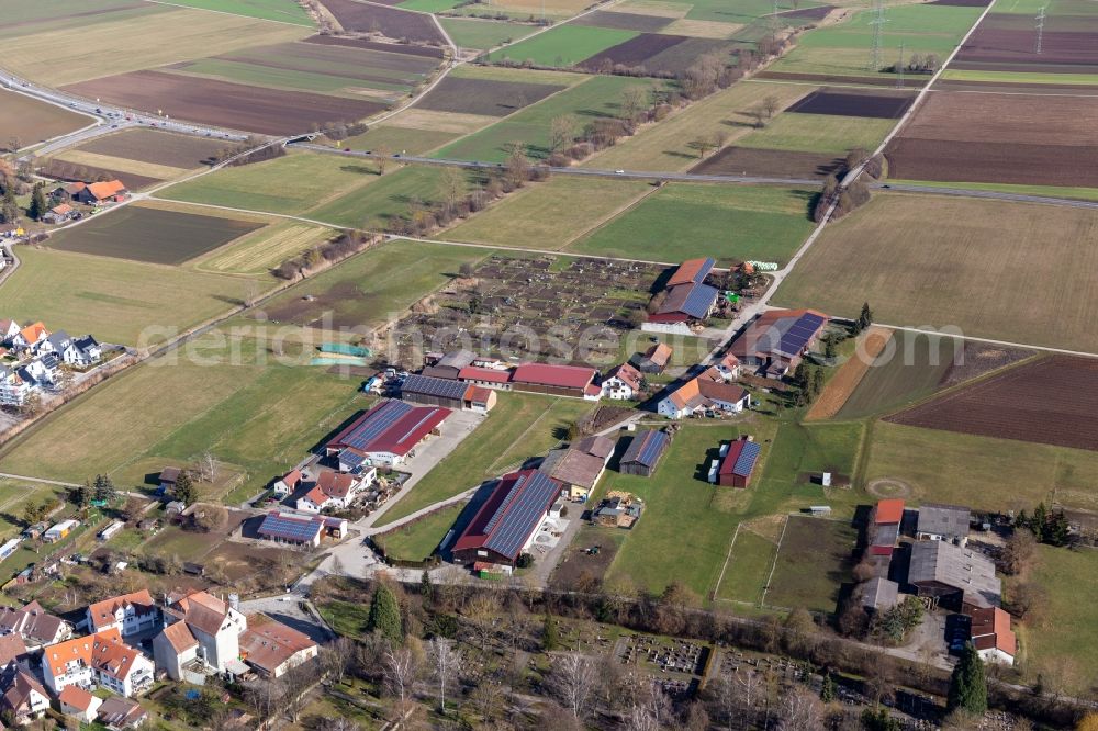 Aerial image Renningen - Homestead and farm outbuildings on the edge of agricultural fields on Muehlgasse in Renningen in the state Baden-Wuerttemberg, Germany