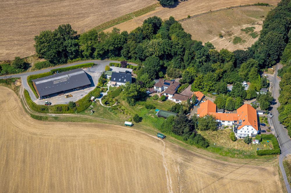Witten from above - Homestead and farm outbuildings on the edge of agricultural fields on street Papenholz in the district Espey in Witten at Ruhrgebiet in the state North Rhine-Westphalia, Germany