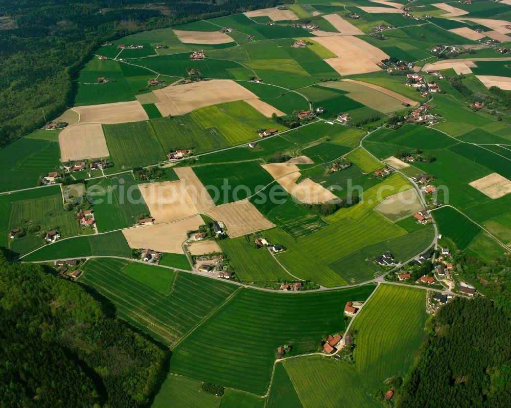 Aerial image Schwimmbach - Homestead and farm outbuildings on the edge of agricultural fields in Schwimmbach in the state Bavaria, Germany