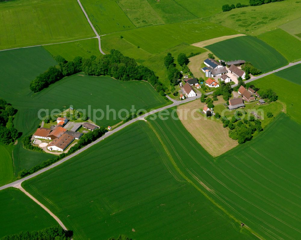Aerial photograph Weitenbühl - Homestead and farm outbuildings on the edge of agricultural fields in Weitenbühl in the state Baden-Wuerttemberg, Germany