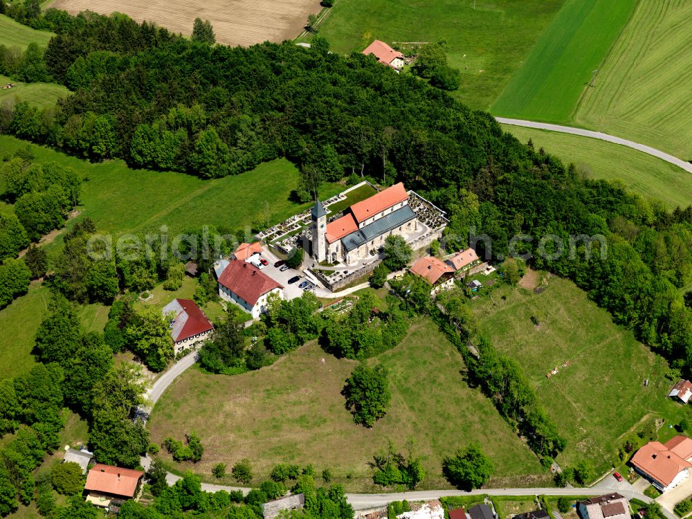 Aerial image Wollaberg - Homestead and farm outbuildings on the edge of agricultural fields in Wollaberg in the state Bavaria, Germany