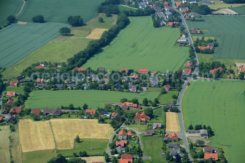 Aerial photograph Stadthagen - Farm on the edge of cultivated fields in Stadthagen in the state Lower Saxony