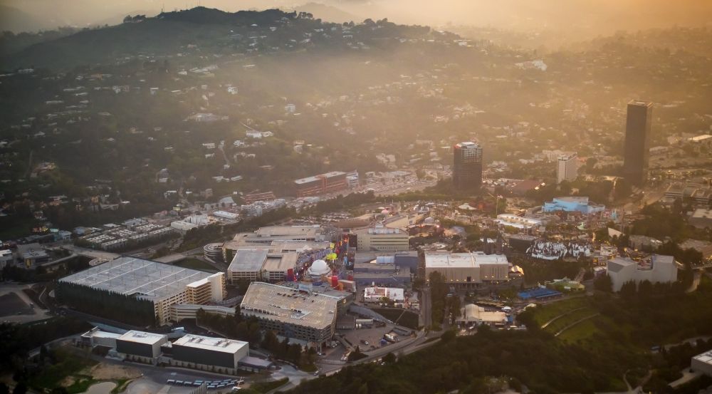 Universal City from the bird's eye view: Premises and facilities of Universal Studios Holywood in evening sun light in Universal City in Los Angeles in California, USA