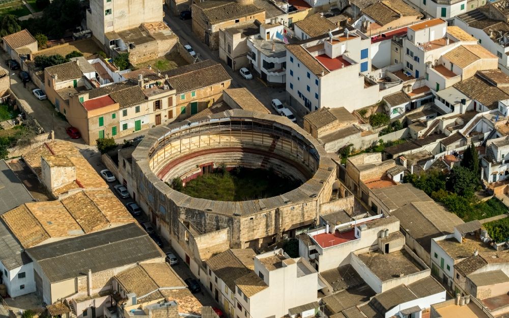 Felanitx from the bird's eye view: Terrain at the circular building of the bullring in Felanitx in Balearische Insel Mallorca, Spain