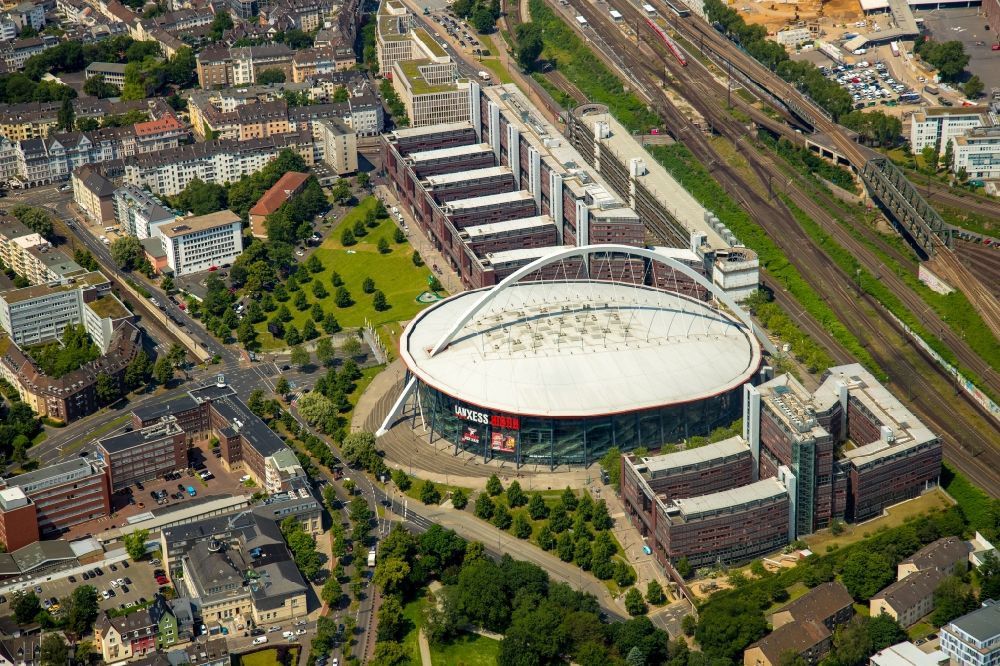 Aerial image Köln - Event and music-concert grounds of the Arena Lanxess Arena on Willy-Brandt-Platz in Cologne in the state North Rhine-Westphalia, Germany