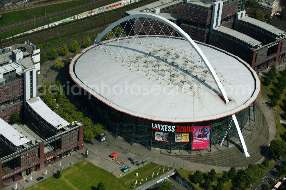 Aerial photograph Köln - Event and music-concert grounds of the Arena Lanxess Arena on Willy-Brandt-Platz in Cologne in the state North Rhine-Westphalia, Germany