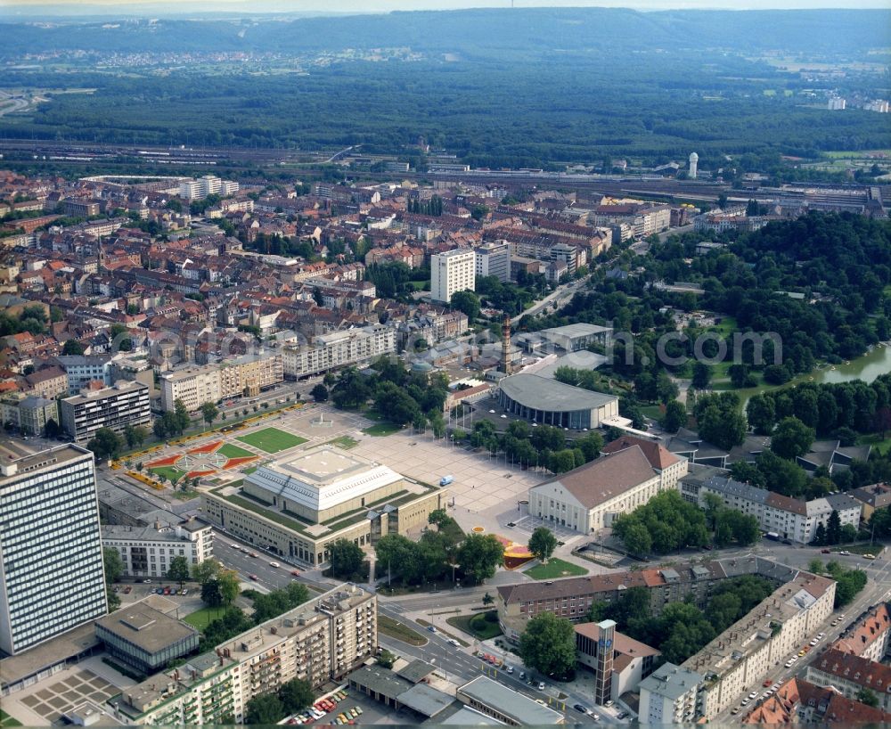 Aerial photograph Karlsruhe - Event and music-concert grounds of the Arena Stadthalle in the district Suedweststadt in Karlsruhe in the state Baden-Wuerttemberg, Germany