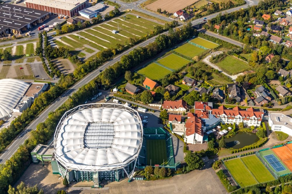 Halle (Westfalen) from the bird's eye view: Event and music-concert grounds of the Arena and the event location of OWL ARENA and the OWL EVENT CENTER on Roger-Federer-Allee in Halle (Westfalen) in the state North Rhine-Westphalia, Germany