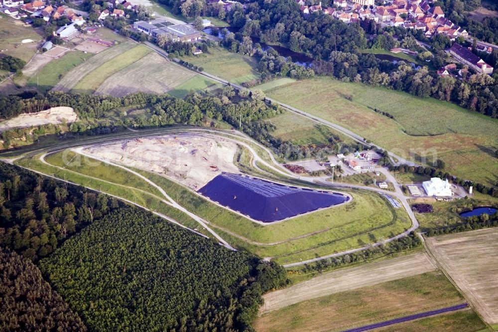 Aerial image Berg (Pfalz) - Site of heaped landfill Kreis Germersheim in Berg (Pfalz) in the state Rhineland-Palatinate
