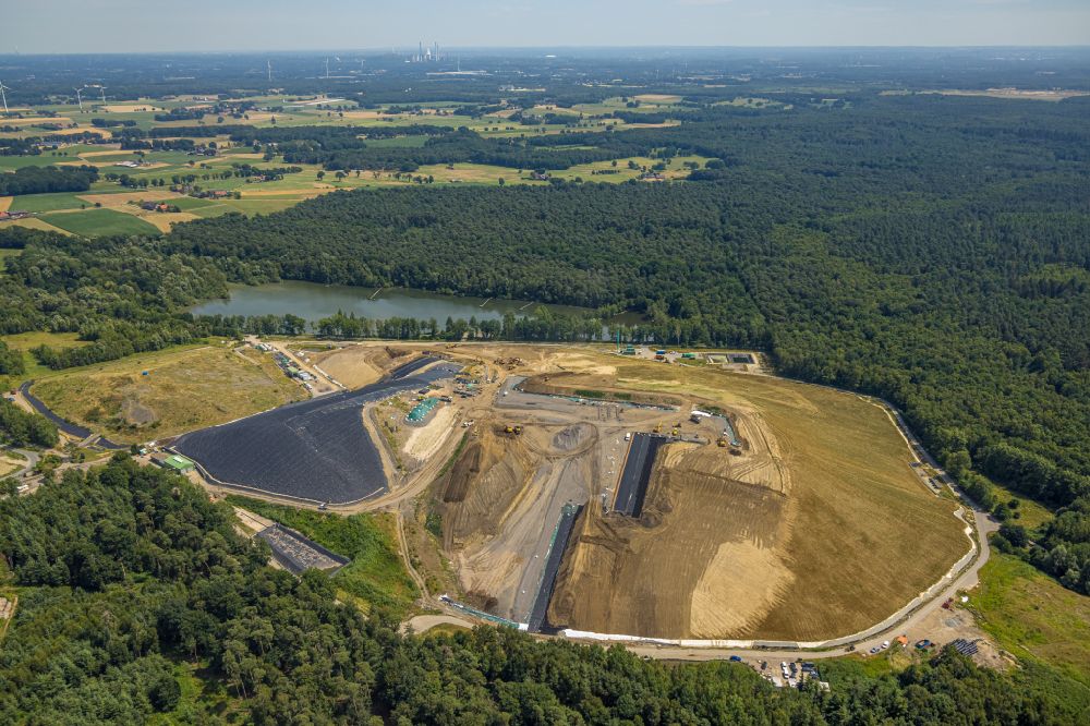 Aerial photograph Schermbeck - Site of heaped landfill of Unternehmensverbund Nottenkaemper in Schermbeck in the state North Rhine-Westphalia, Germany