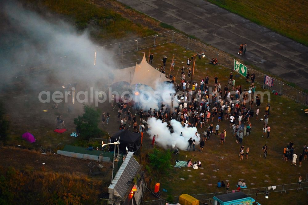 Aerial photograph Werneuchen - Participants in the Aware - music festival on the event concert area in Werneuchen in the state Brandenburg, Germany