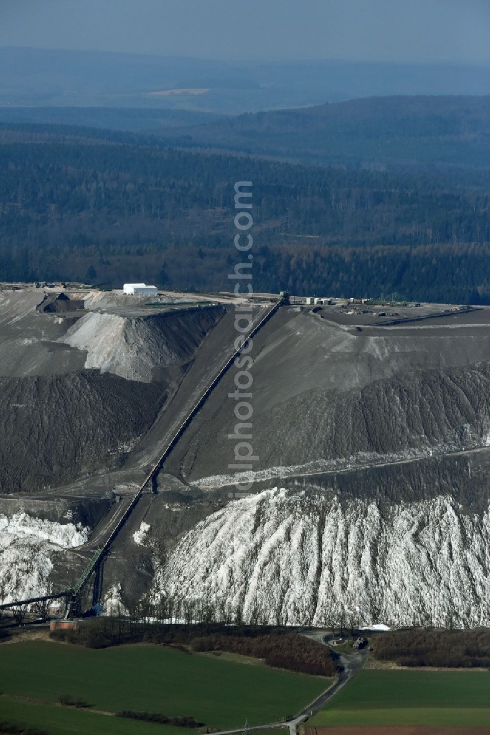 Neuhof from the bird's eye view: Site of the mining stockpile for potash and salt production K+S Kali GmbH Am Kaliwerk in Neuhof in the state Hesse