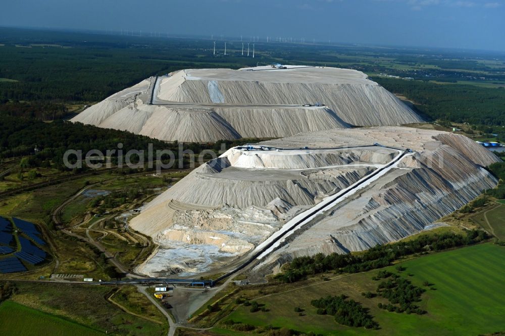Loitsche from the bird's eye view: Site of the mining stockpile for potash and salt production Kalimandscharo in Loitsche in the state Saxony-Anhalt, Germany