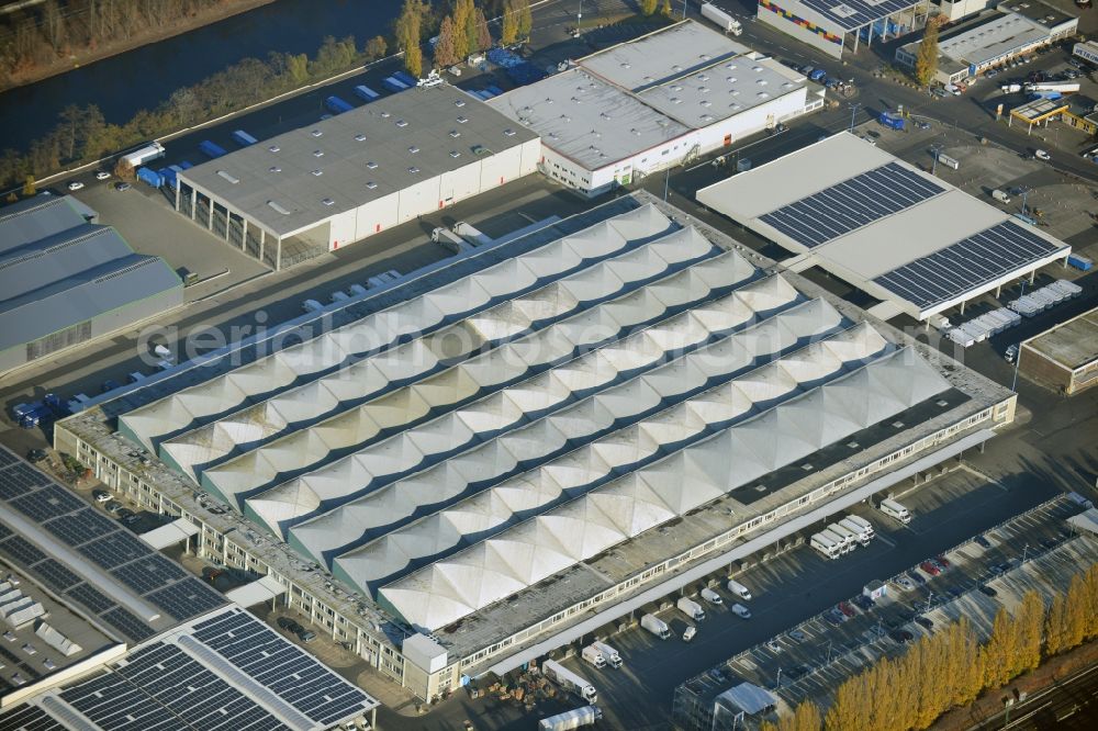 Aerial photograph Berlin - View of at the site of the Berlin wholesale market at the Beusselstrasse in Berlin