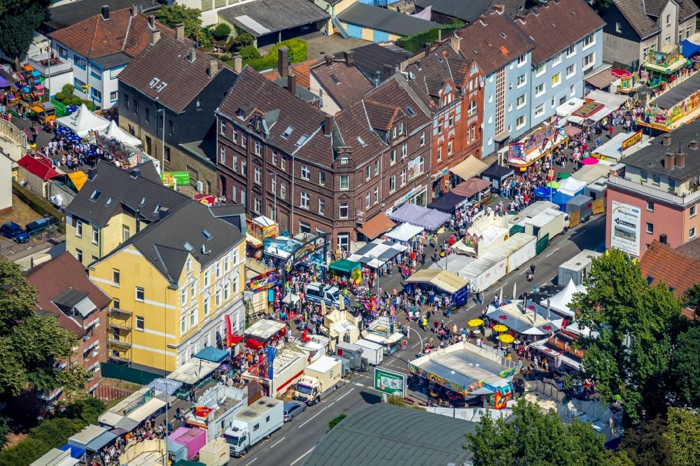 Aerial photograph Herne - Area of the funfair Cranger Kirmes in Herne in the state North Rhine-Westphalia, Germany