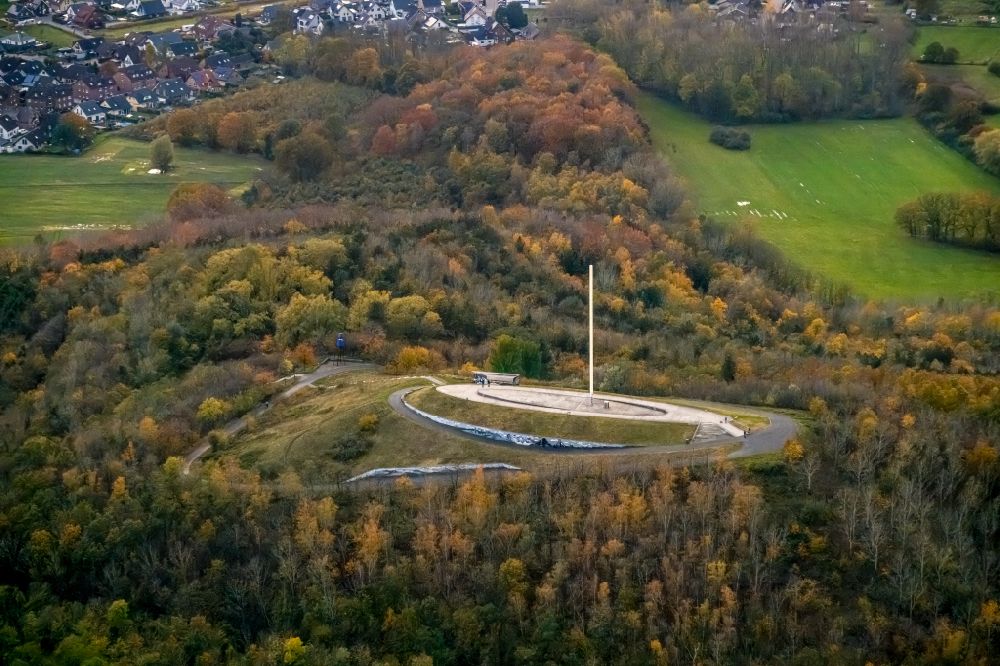 Aerial photograph Bergkamen - Reclamation site of the former mining dump Halde Grosses Holz in Bergkamen in the state North Rhine-Westphalia, Germany
