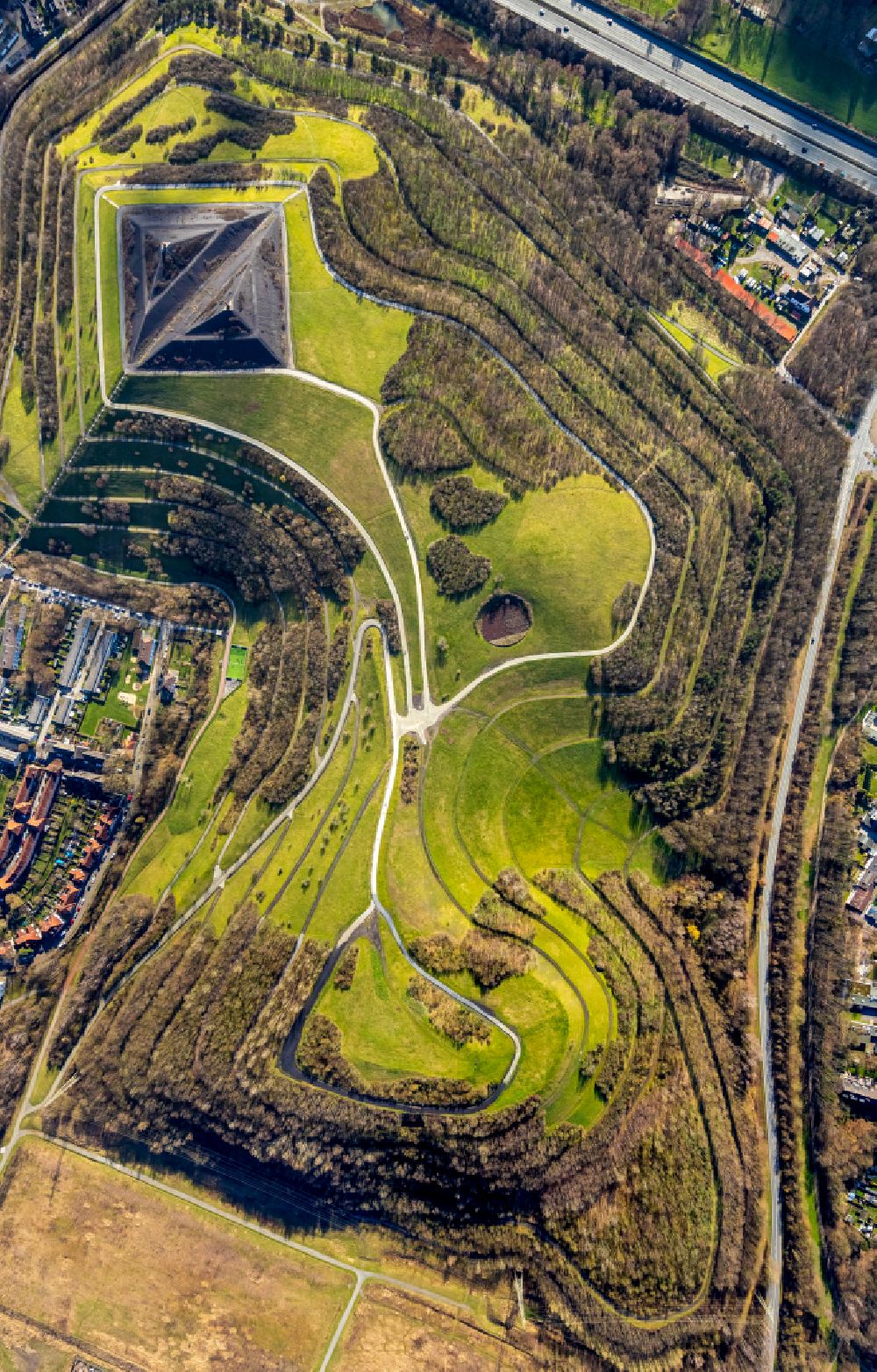 Gelsenkirchen from above - Reclamation site of the former mining dump Rungenberghalde in the district Buer in Gelsenkirchen at Ruhrgebiet in the state North Rhine-Westphalia, Germany