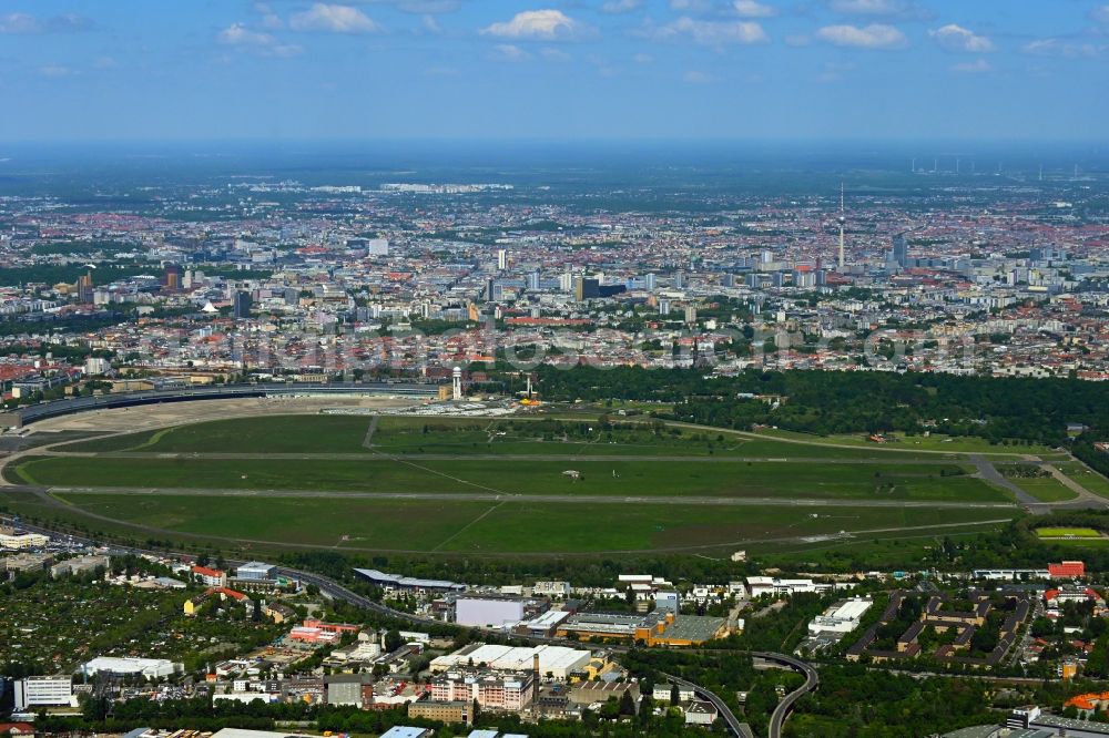Aerial image Berlin - Former airport Berlin-Tempelhof Tempelhofer Freiheit in the Tempelhof part of Berlin, Germany